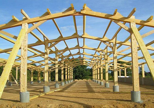 Dotée d’une équipe de professionnels qualifiée, l’entreprise BatirWood vous propose des prestations sur-mesure en matière de construction bois.